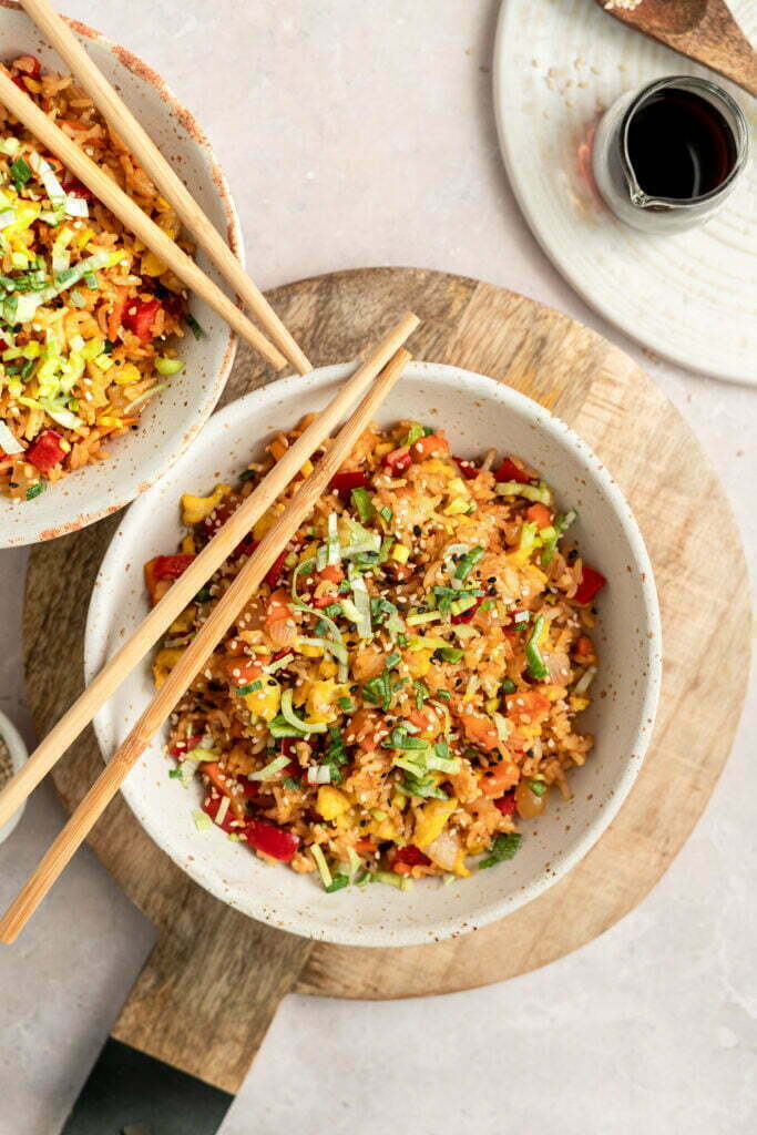 Pečen riž “Fried Rice” z zelenjavo – Nina Zorčič